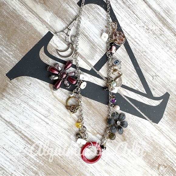 SILVER MULTI CHARMS STATEMENT PENDANTS NECKLACE - Picture 7 of 7